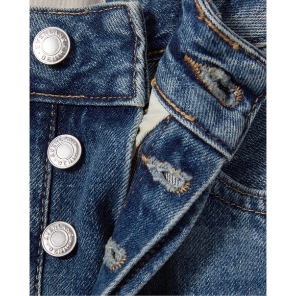 EVERLANE The Curvy ’90s Cheeky® Straight Jean in Medium Blue Wash - Picture 8 of 8